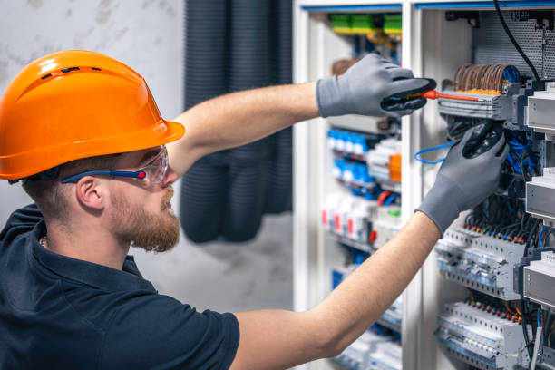 Best Emergency Electrician Near Me  in Le Roy, IL